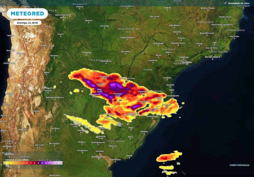 Previsão de tempestades na madrugada de domingo (21), de acordo com o ECMWF. Previsão de tempestades na madrugada de domingo (21), de acordo com o ECMWF.