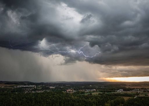 Rio e S&atilde;o Paulo tem in&iacute;cio de outono entre calor e pancadas isoladas; confira a previs&atilde;o