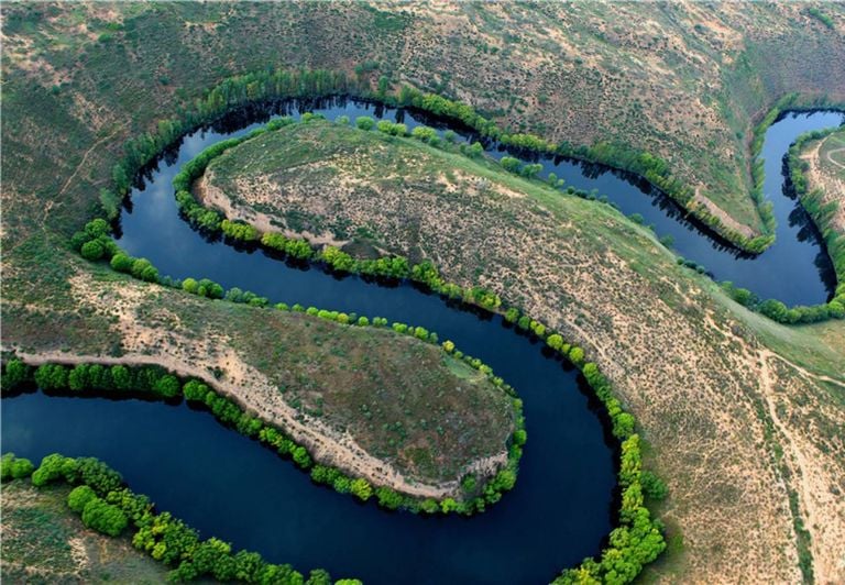 Unos geógrafos de Bristol en Nature: 