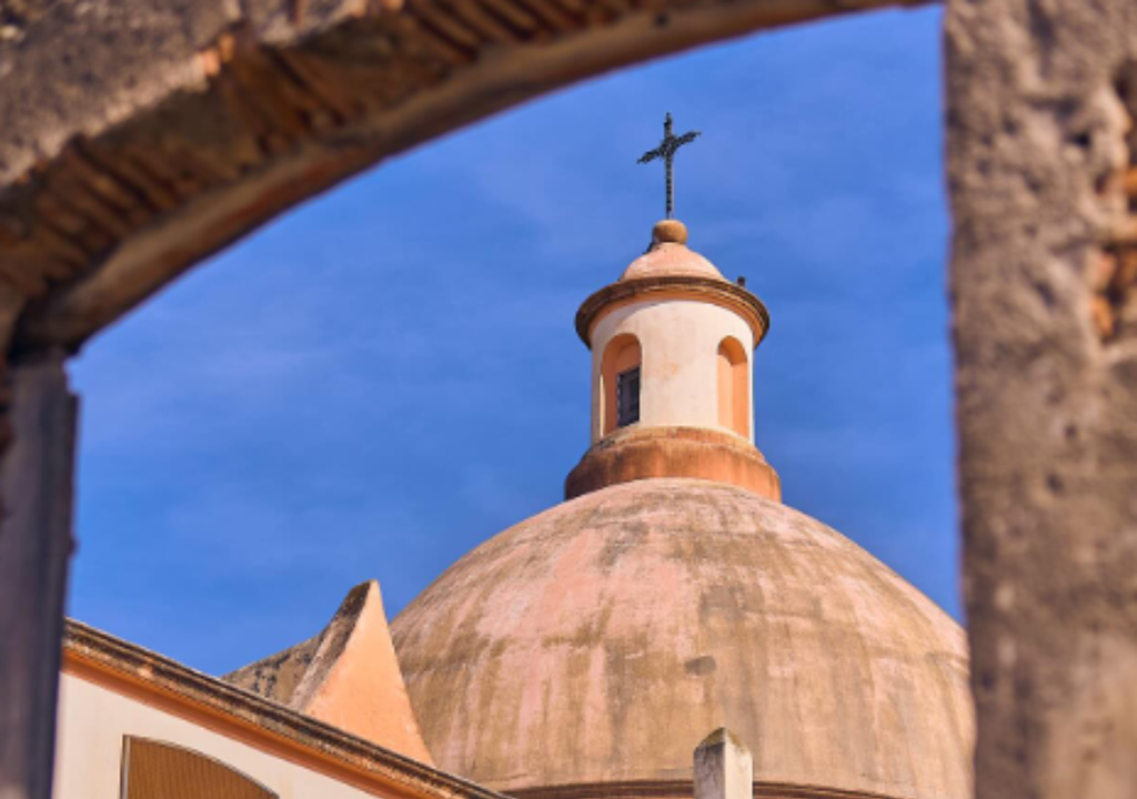 Villa Tulumba Córdoba En Villa Tulumba viven cerca de 5.000 personas y es un típico pueblo colonial del interior de Argentina. Foto: Instagram @matiasfotografia