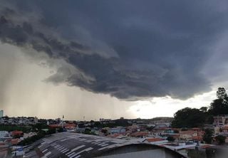 Risco de chuvas intensas aumenta nesta quinta-feira, 18, com 25 estados sob alerta; confira