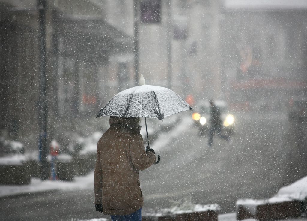 Pluie, vent, neige voire verglas sont annoncés la semaine prochaine sur la France.