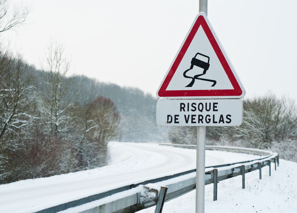 Avec le redoux qui s'annonce, un risque de pluies verglaçantes est en attendu.