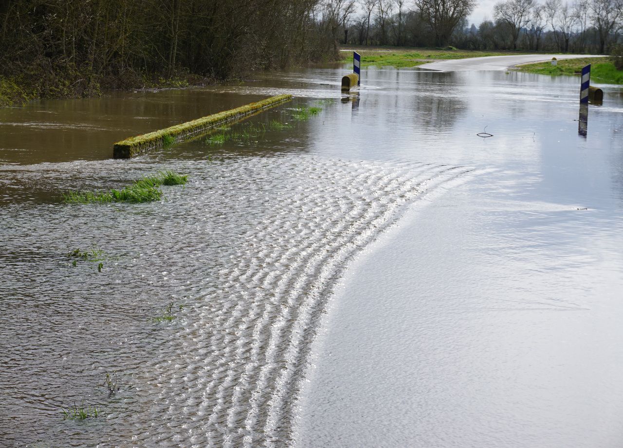 Rivière atmosphérique sur la France fortes pluies et inondations