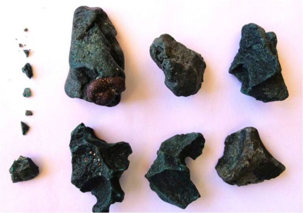 Fragmentos de piroplásticos, rocha de plástico, Ilha da Trindade Fragmentos de piroplásticos, rocha de plástico, Ilha da Trindade