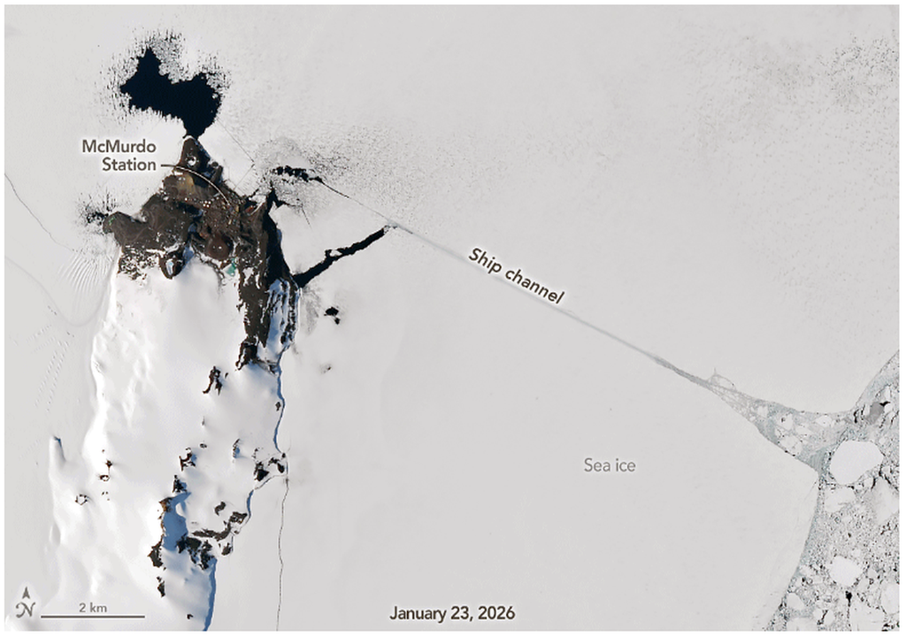 Los rompehielos desempeñan un papel fundamental en el envío de suministros a la base de investigación más grande de Estados Unidos en la Antártida. NASA