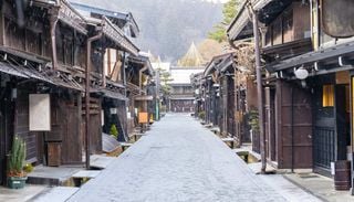 Ruas limpas, mas sem caixotes: o curioso modelo japon&ecirc;s que surpreende os turistas