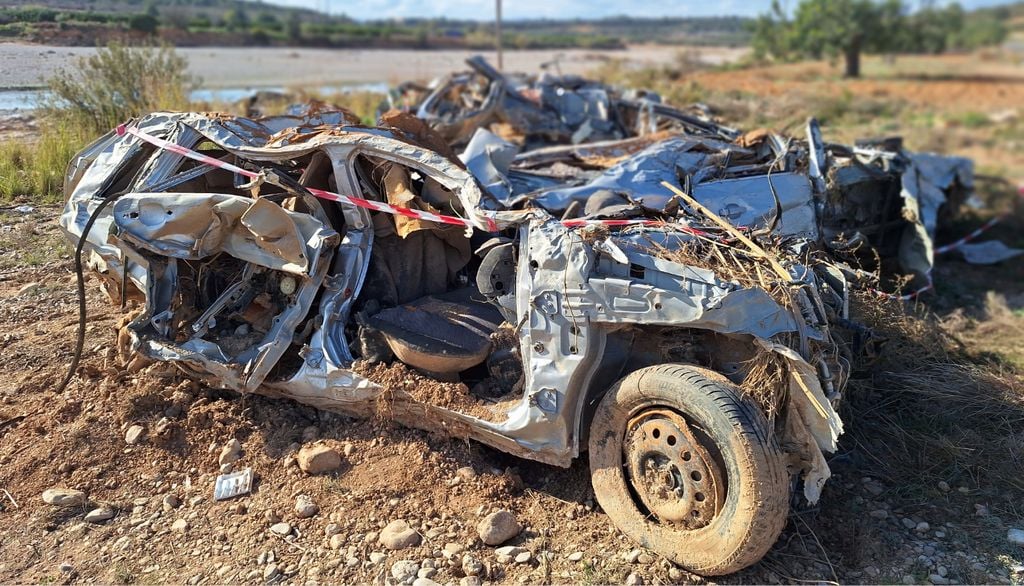 Coche tras la dana de Valencia AEMET tuvo que intervenir para desmentir rápidamente algunas de las afirmaciones que se estaban difundiendo durante la dana.