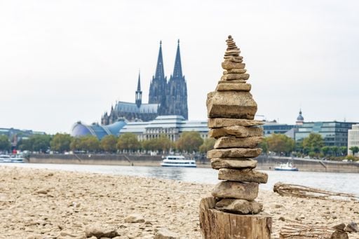 Gro&szlig;e Hitze kehrt nach NRW zur&uuml;ck: "Noch einmal tief durchatmen" - Weiterhin extreme D&uuml;rre!