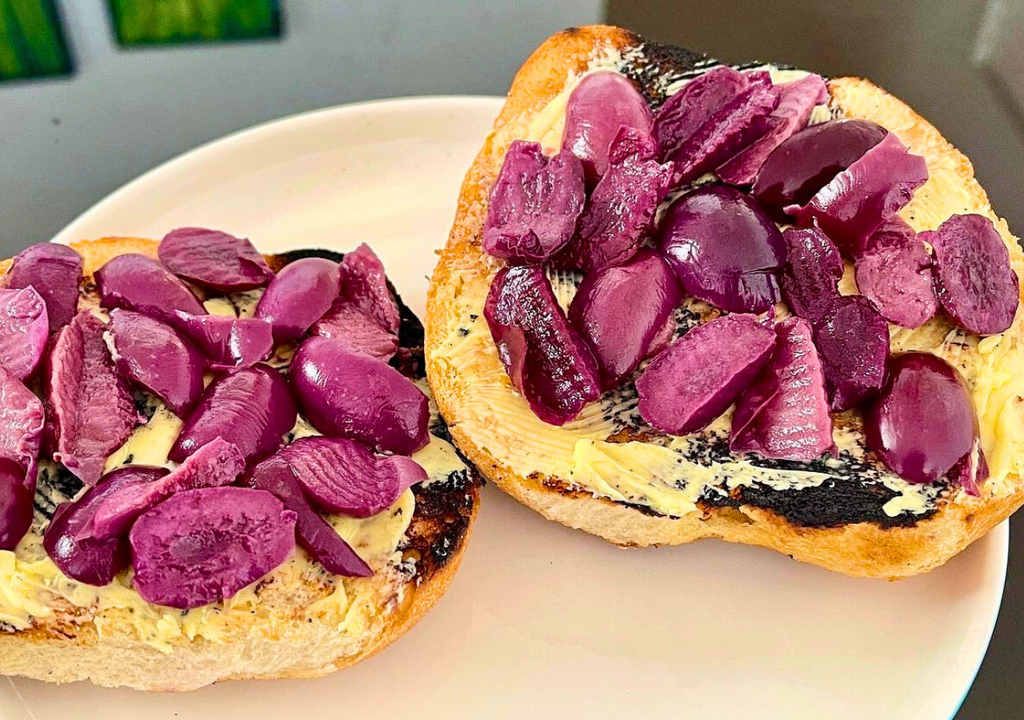Pan con aceitunas de Azapa, Arica. Pan con aceitunas de Azapa, Arica.