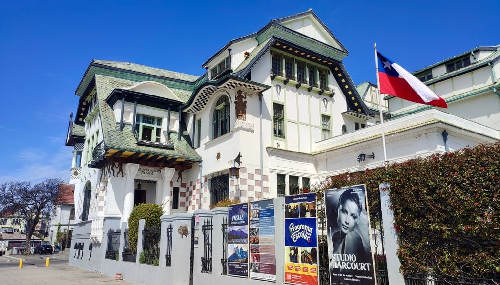 Palacio Baburizza, cerro Alegre, Valparaíso. Palacio Baburizza, cerro Alegre, Valparaíso.