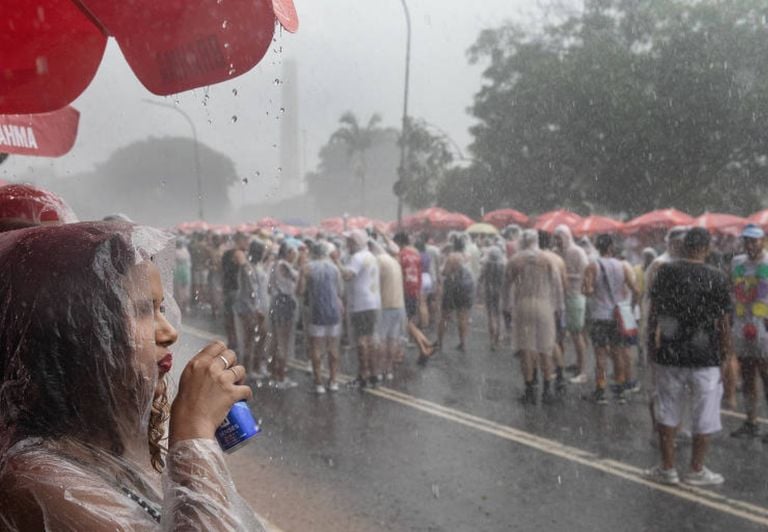 S&aacute;bado de Carnaval com 21 estados sob alerta de chuvas intensas e tempestades; saiba o que esperar