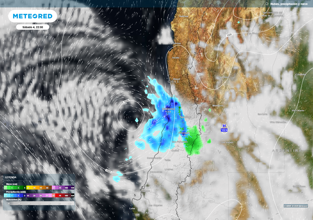 La noche del sábado se espera la fase más activa del sistema, con chubascos concentrados entre Valparaíso, la Región Metropolitana, O’Higgins y el norte del Maule, además de nevadas en sectores cordilleranos y condiciones favorables para tormentas eléctricas.