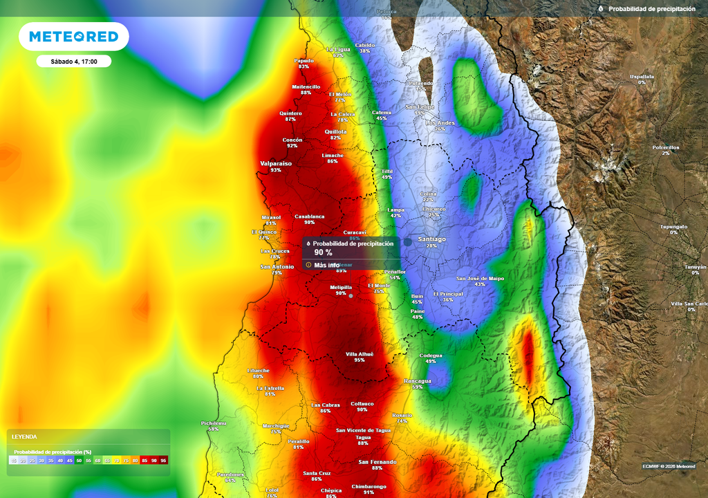 mapa de probabilidad de precipitacion. El mapa de probabilidad de precipitación muestra el contraste del evento: mientras el litoral central y sectores del poniente concentran valores sobre el 80% y 90%, Santiago y la zona oriente presentan opciones más moderadas durante la tarde del sábado.