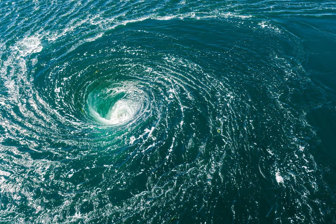5 Strongest Whirlpools In The World 
