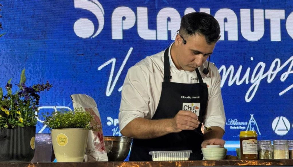 Claudio Jaramillo, chef de Esquel y responsable de liderar el desafío de la empanada más grande del mundo.
