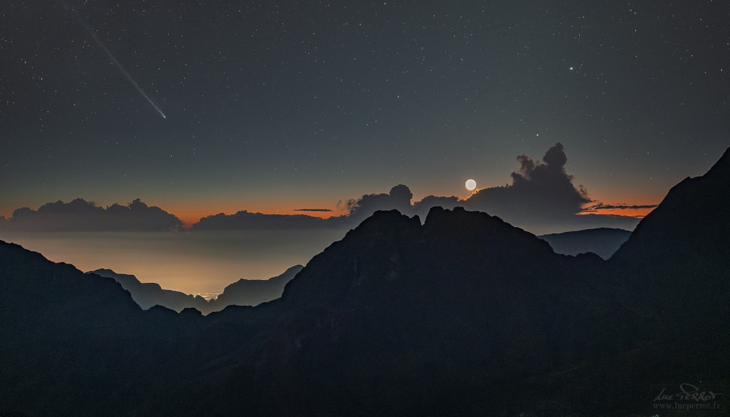 Julho terá chuvas de meteoros, observação do céu profundo e importantes missões espaciais. Confira os principais eventos astronômicos do mês. Crédito: Luc Perrot