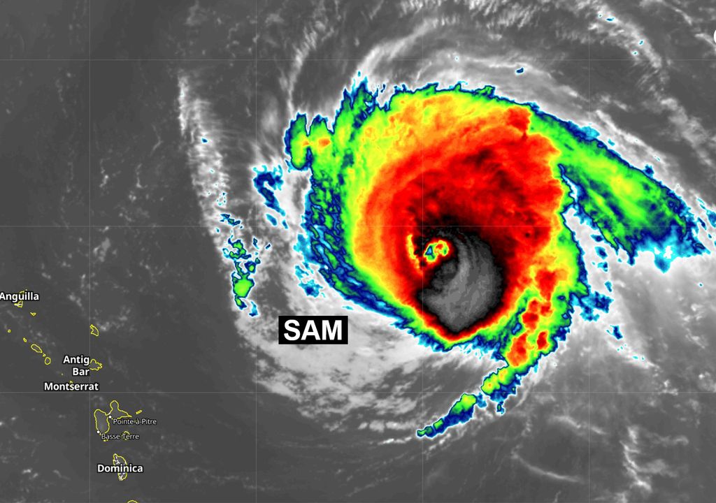 huracan Sam hurricane