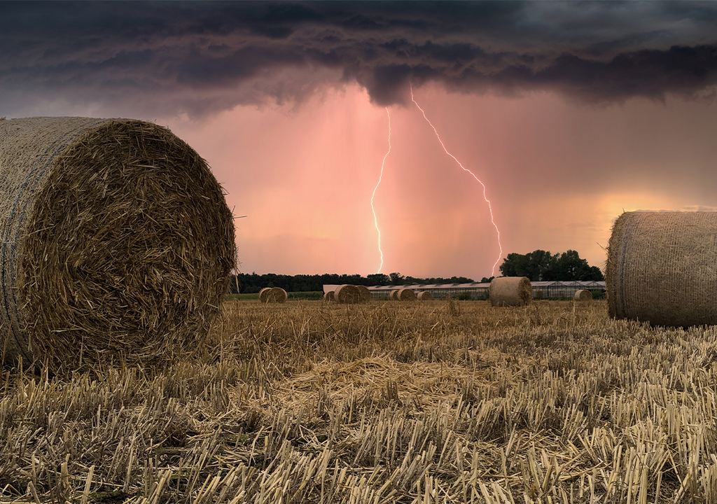 Las tormentas suelen descargar durante las tardes o a primera hora de la noche en los meses de verano.