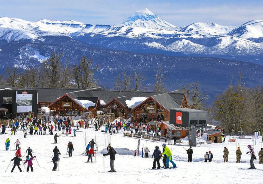 Cerro Chapelco en San Martín de los Andes Cerro Chapelco en San Martín de los Andes