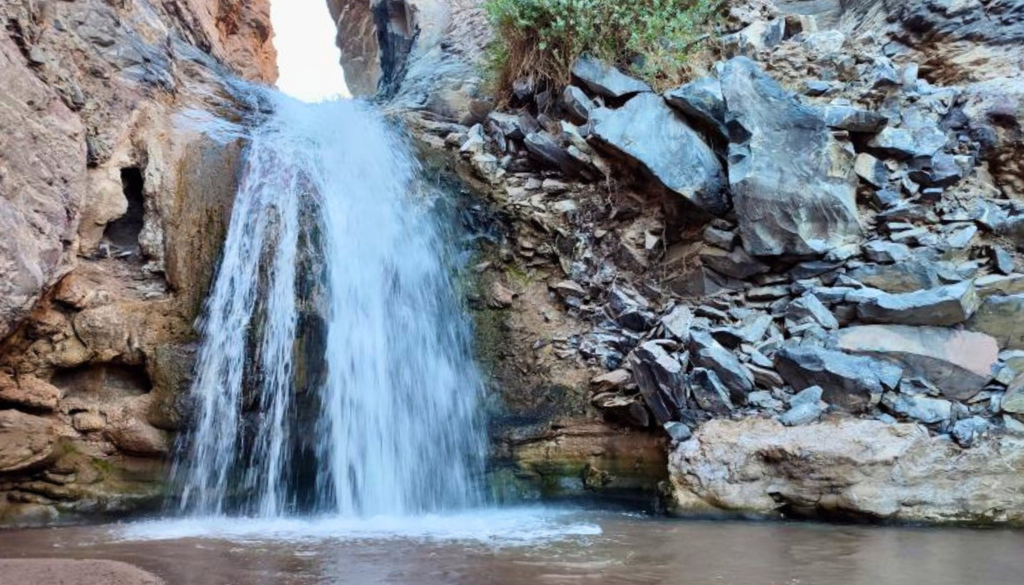 Cascada Escondida de San Pedro de Atacama. Cascada Escondida de San Pedro de Atacama.