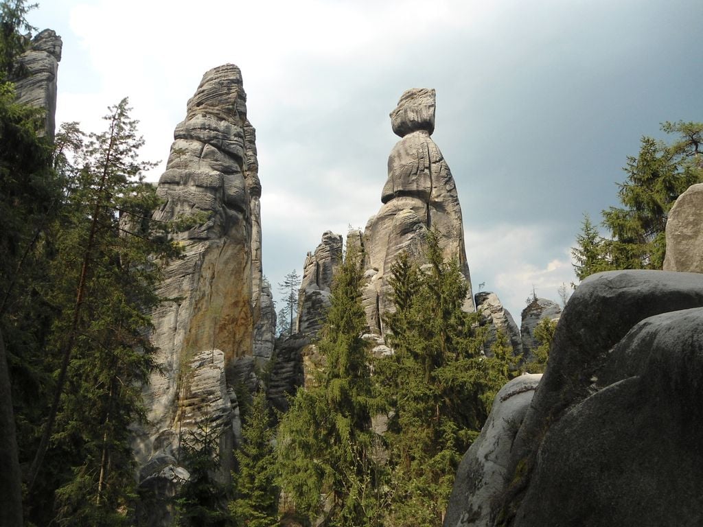 Adersbach-Gebirge Bizarre Felsformationen prägen das Adersbach-Gebirge. Foto: Pixabay
