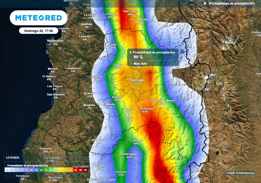 mapa de probabilidad de precipitación Este domingo en la tarde-noche se pronostican chubascos débiles en la capital, con mayor probabilidad en el oriente y precordillera.