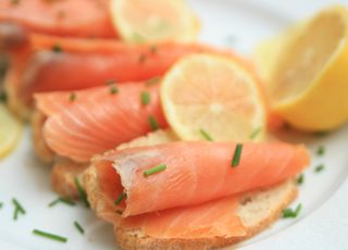 Saumon fum&eacute; pour les f&ecirc;tes ? Comment &ecirc;tre s&ucirc;r qu'il est de bonne qualit&eacute; ?