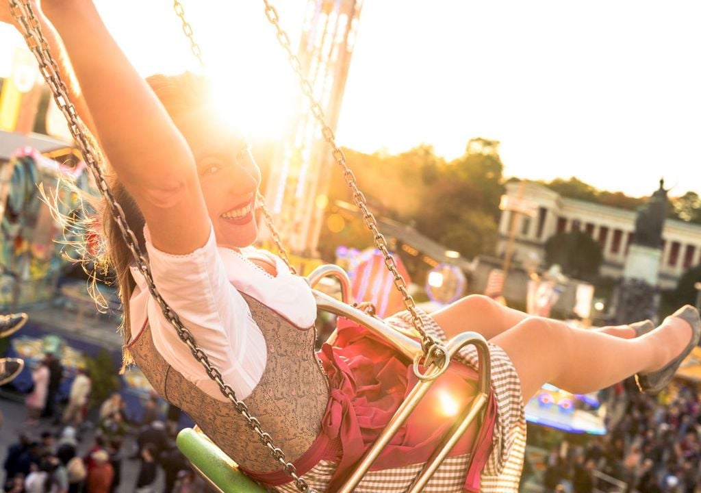 Welches Wiesn-Wetter erwartet München in diesem Jahr? Sonne, Wolken, Regen oder sogar Schnee? Richtig gehört: Auch Schnee hat es auf dem Oktoberfest schon einmal gegeben.