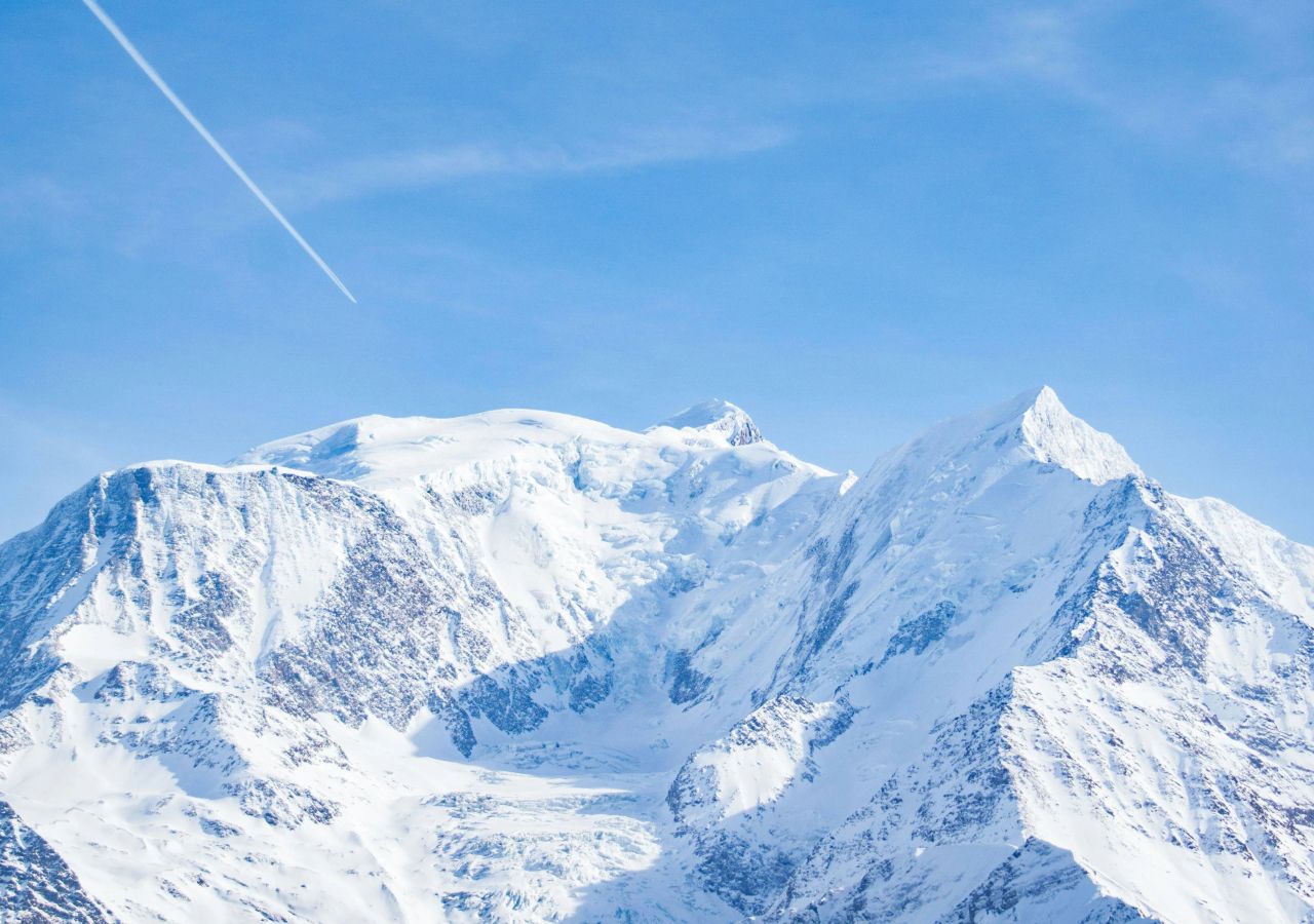 Es könnte Jahrhunderte oder gar Jahrtausende dauern, bis sich Gebirgsgletscher wie die französischen Alpen von der globalen Erwärmung erholen. Bild: Jean Baptiste auf Unsplash.