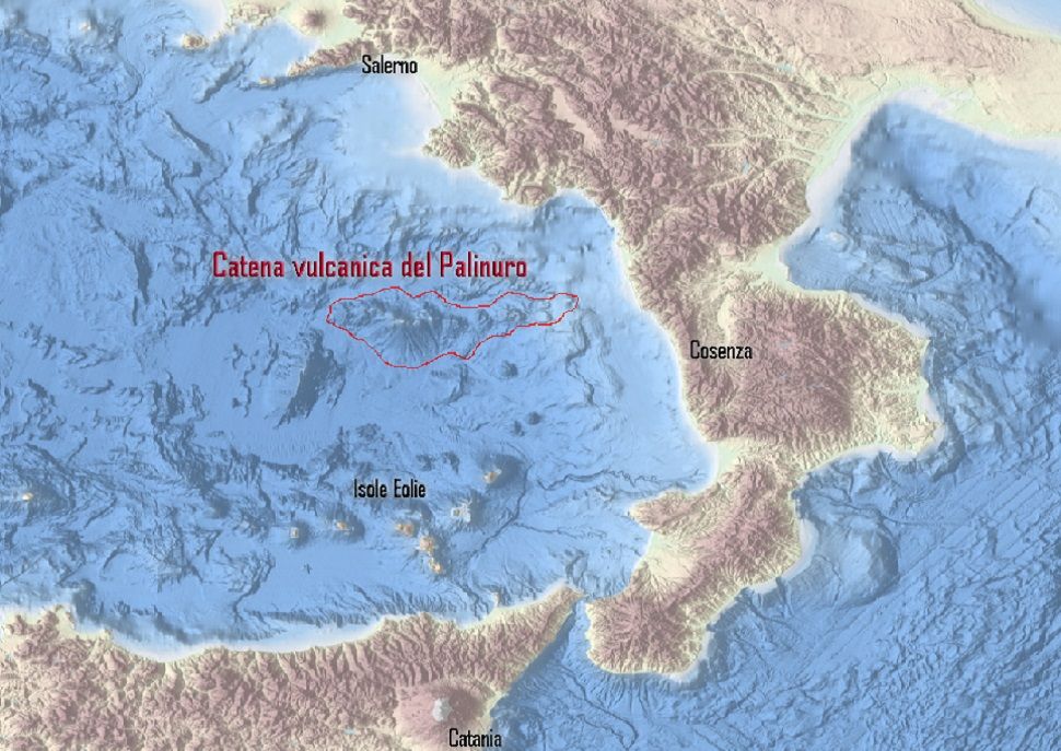 Scoperti nuovi vulcani sottomarini nel Mar Tirreno meridionale Scoperti nuovi vulcani sottomarini nel Mar Tirreno meridionale