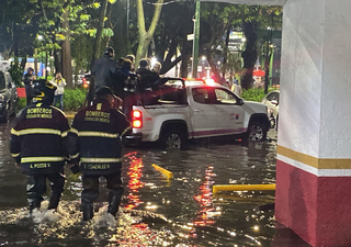 ¡Activan alertas Roja y Naranja! Severas lluvias esta tarde y noche en Ciudad de México, apoyadas por ciclón Raymond