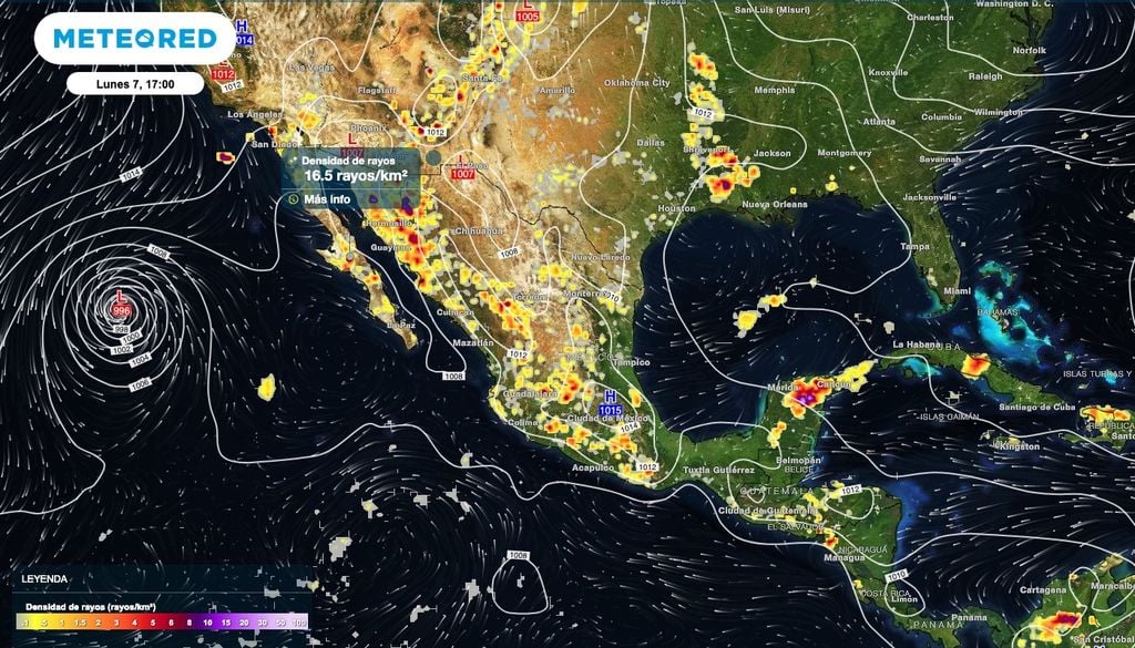 Tormentas eléctricas se manifiestan sobre el Noroeste, Centro, Occidente y Peninsula de Yucatán, condiciones que favorecen el intercambio de energía para posibles granizadas.