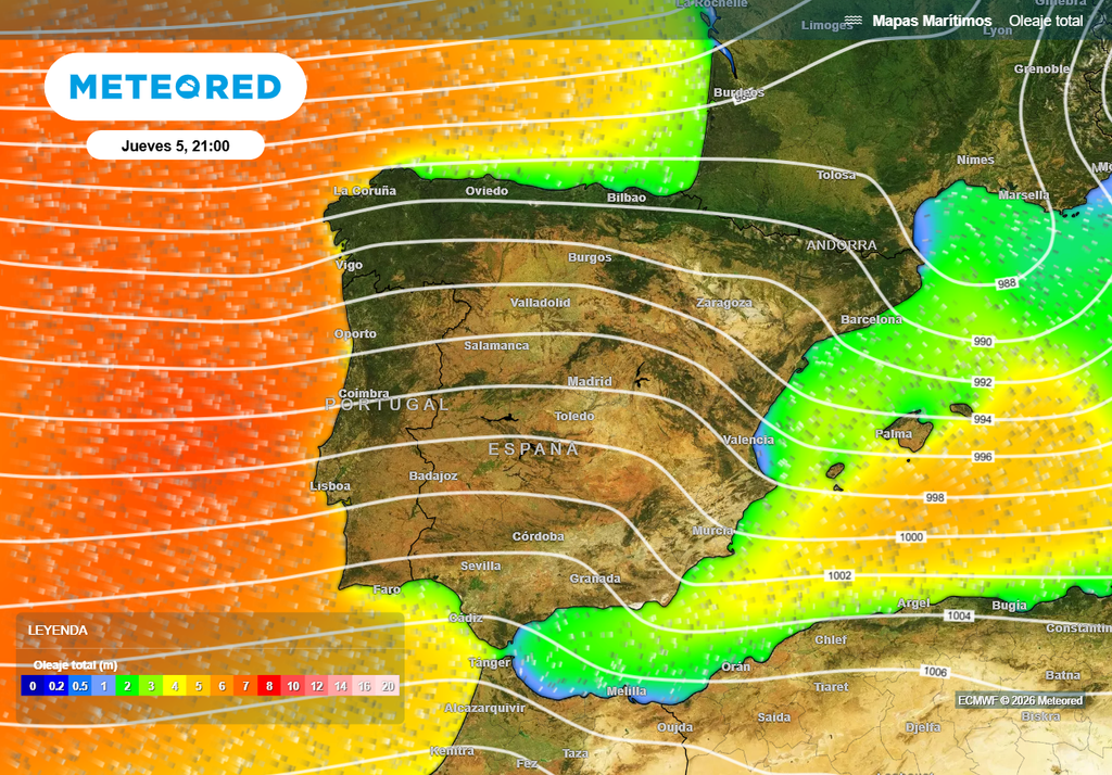 Mañana la situación marítima estará muy alterada en amplias zonas de la Península y Baleares: en Galicia el tamaño medio de las olas rondará los 5-6 metros.