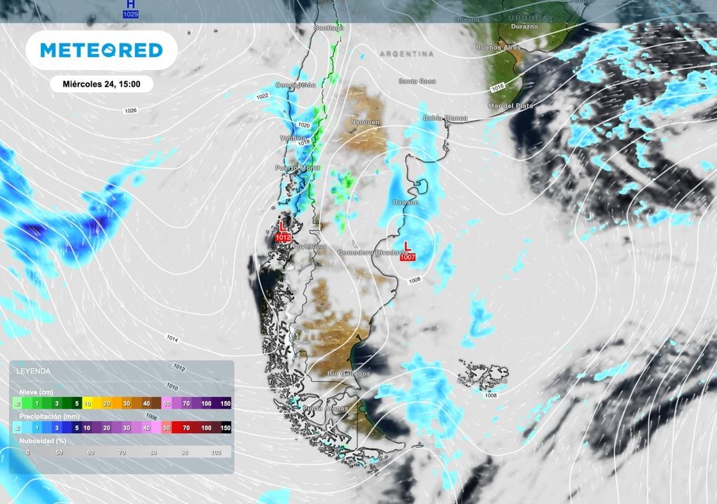 A mitad de semana la situación sinótpica de superficie nos muestra un sistema de baja presión llegando al golfo de San Jorge frente a Comodoro Rivadavia. Será esta baja la que conectará al primero de los frentes que avanzarán hacia el norte.