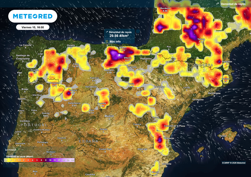 Las tormentas irán acompañadas de abundante aparato eléctrico en buena parte de la mitad norte.