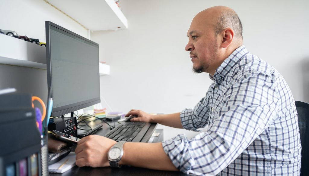 El gobierno federal activó la orden de privilegiar el trabajo a distancia (el famoso home office) para todas las dependencias y entidades de la Administración Pública Federal con sede en la CDMX El gobierno federal activó la orden de privilegiar el trabajo desde casa, para todas las dependencias y entidades de la Administración Pública Federal con sede en la CDMX.