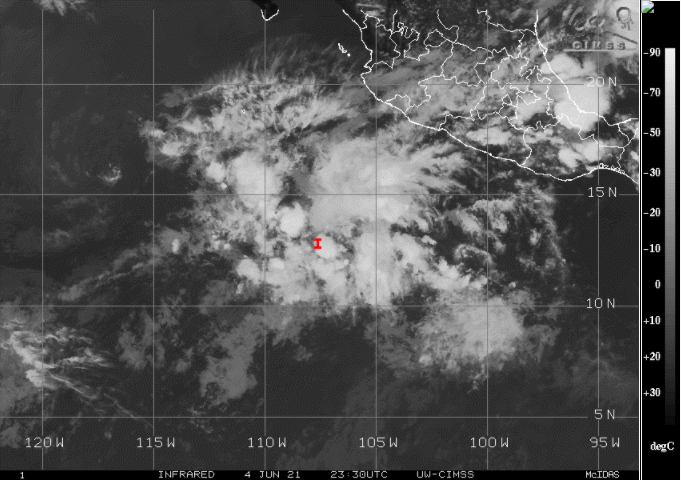 Se forma el Invest 92E : ¿Carlos a la vista?