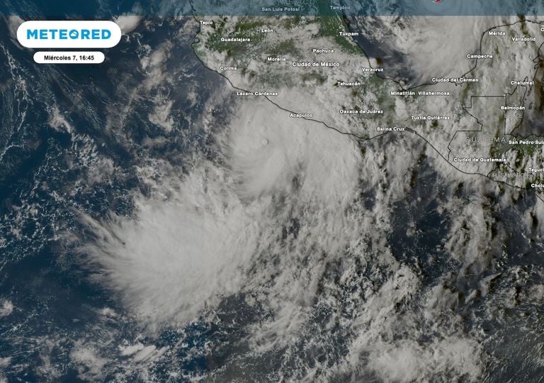 Se forma la tormenta Simon en el Pac&iacute;fico y podr&iacute;a llegar a ser hurac&aacute;n categor&iacute;a 3: estos estados est&aacute;n en alerta