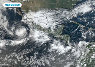 Se forma la tormenta tropical Max y junto con Lidia, mantienen en alerta por temporal lluvioso al occidente