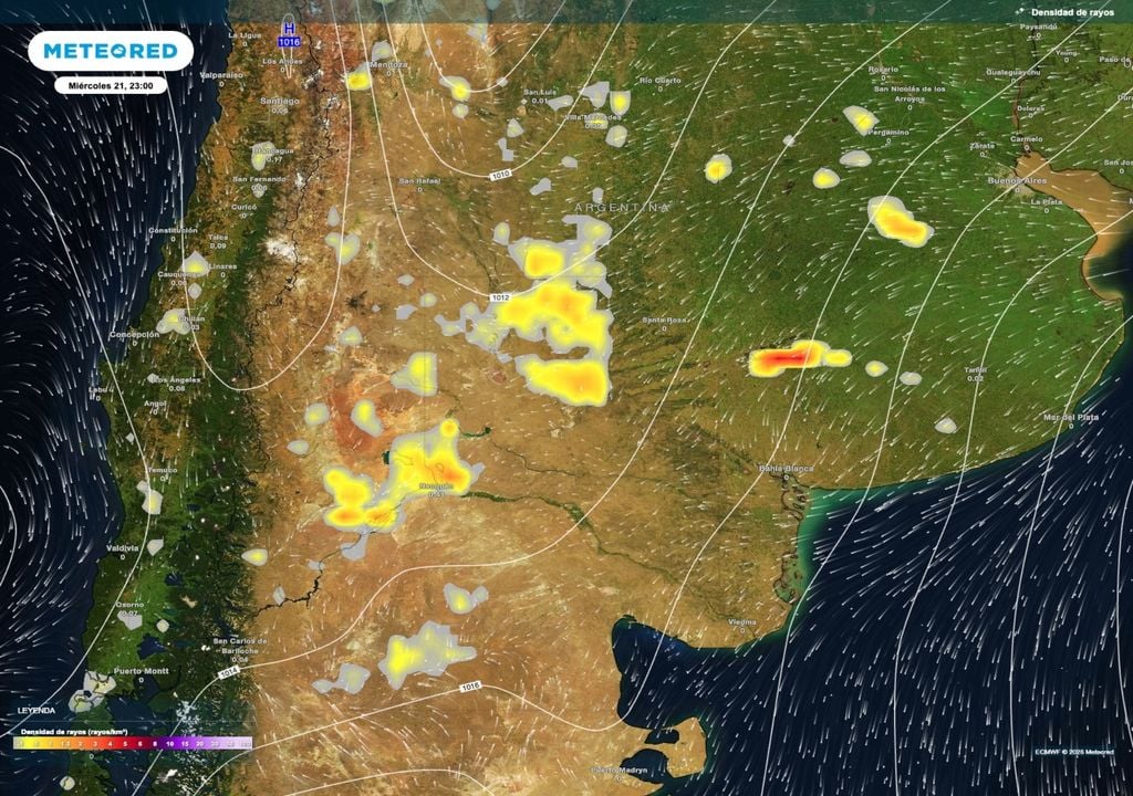 Tormentas rayos Las tormentas que se desarrollen, y en especial en el noroeste de la Patagonia podrán estar acompañadas por intensa actividad eléctrica.