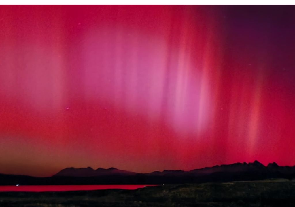 aurora austral en Ushuaia, Tierra del Fuego, Argentina