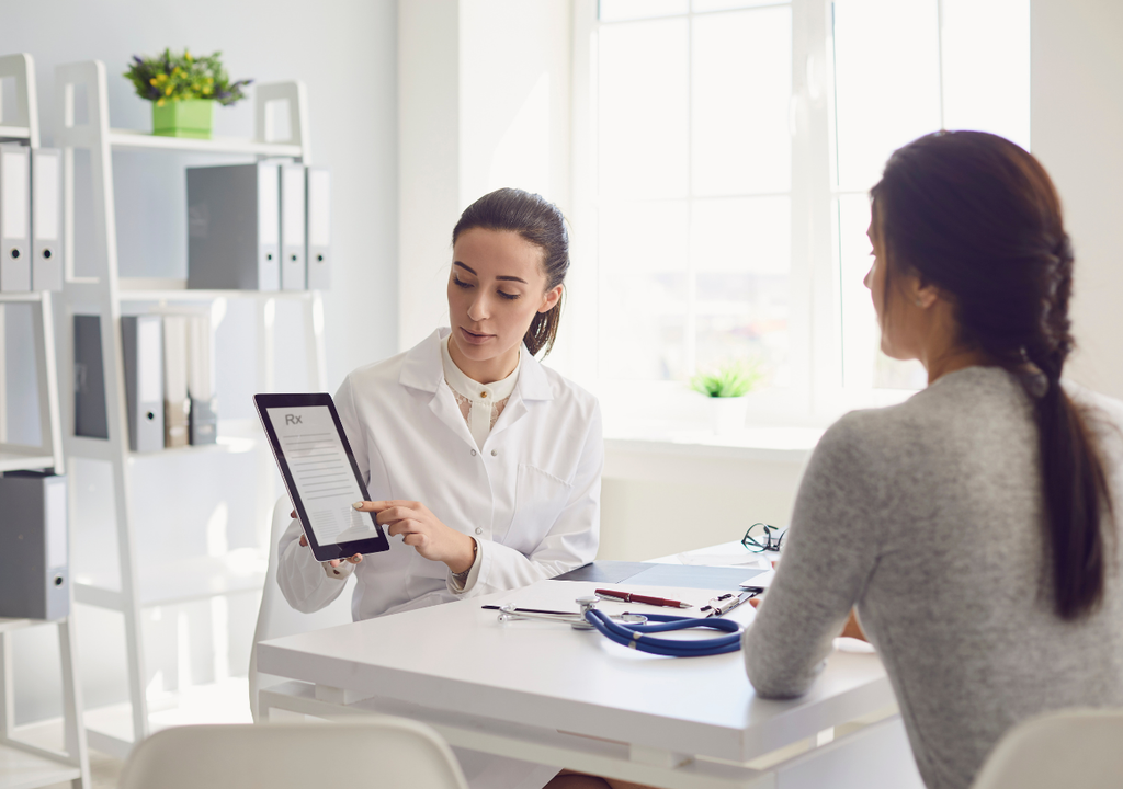 Mujer en el médico Mujer en el médico