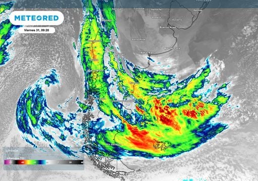Se reorganiza un profundo sistema de baja presi&oacute;n y mantendr&aacute; lluvias y nevadas sobre la Patagonia en el fin de semana