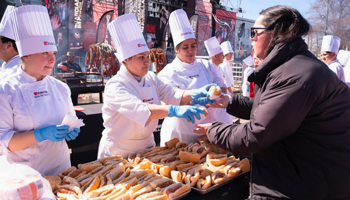 Se viene la Fiesta de la Longaniza de Chill&aacute;n 2026: revisa los horarios, artistas y actividades