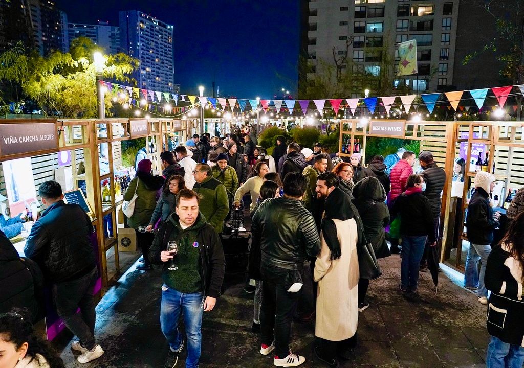 Fiesta de vinos en La Florida, noviembre 2025. Fiesta de vinos en La Florida, noviembre 2025.