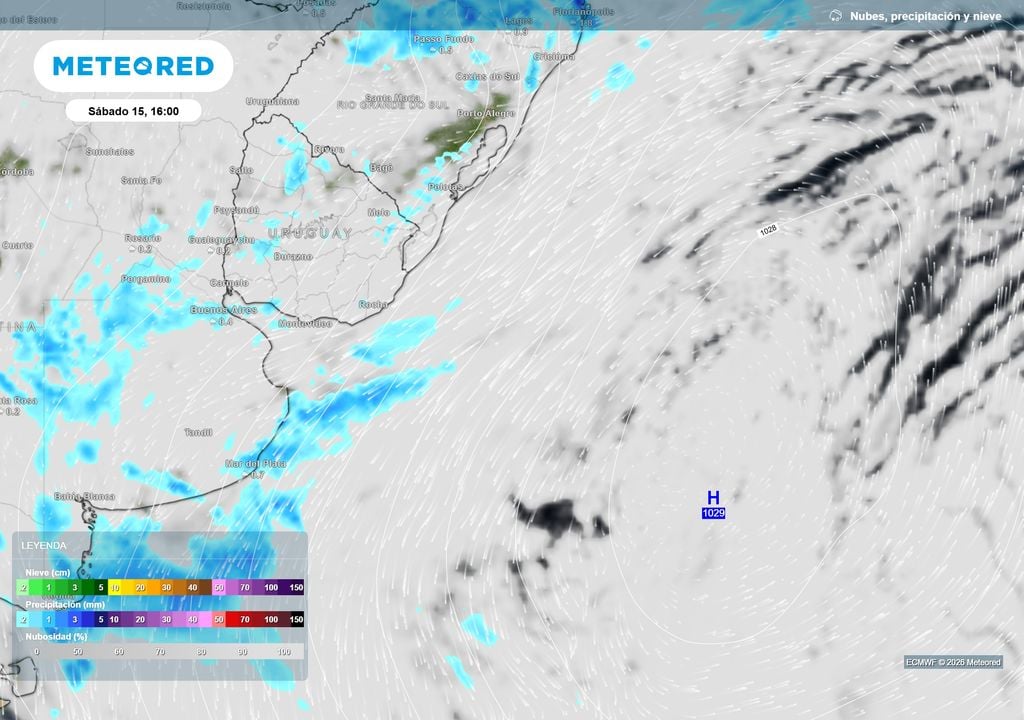 Nubes_ precipitación y nieve Sábado 15 de Agosto a las 16 h. El centro de Alta presión se desplazó hacia el este, permitiendo el retorno de los vientos del noreste a AMBA.