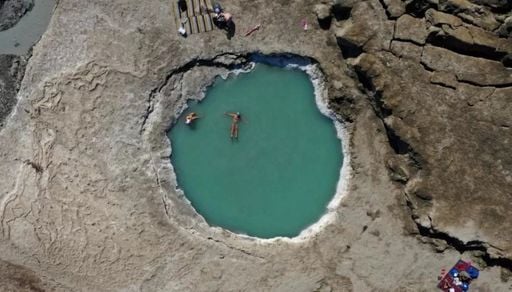 Seca do Mar Morto gera crateras com &aacute;gua doce e lembra profecia b&iacute;blica