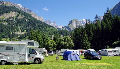 S&eacute;cheresse : ces campings en France imposent leurs r&egrave;gles pour ne pas gaspiller l'eau