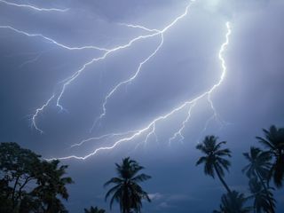 Seguirán las tormentas eléctricas y el calor extremo en México